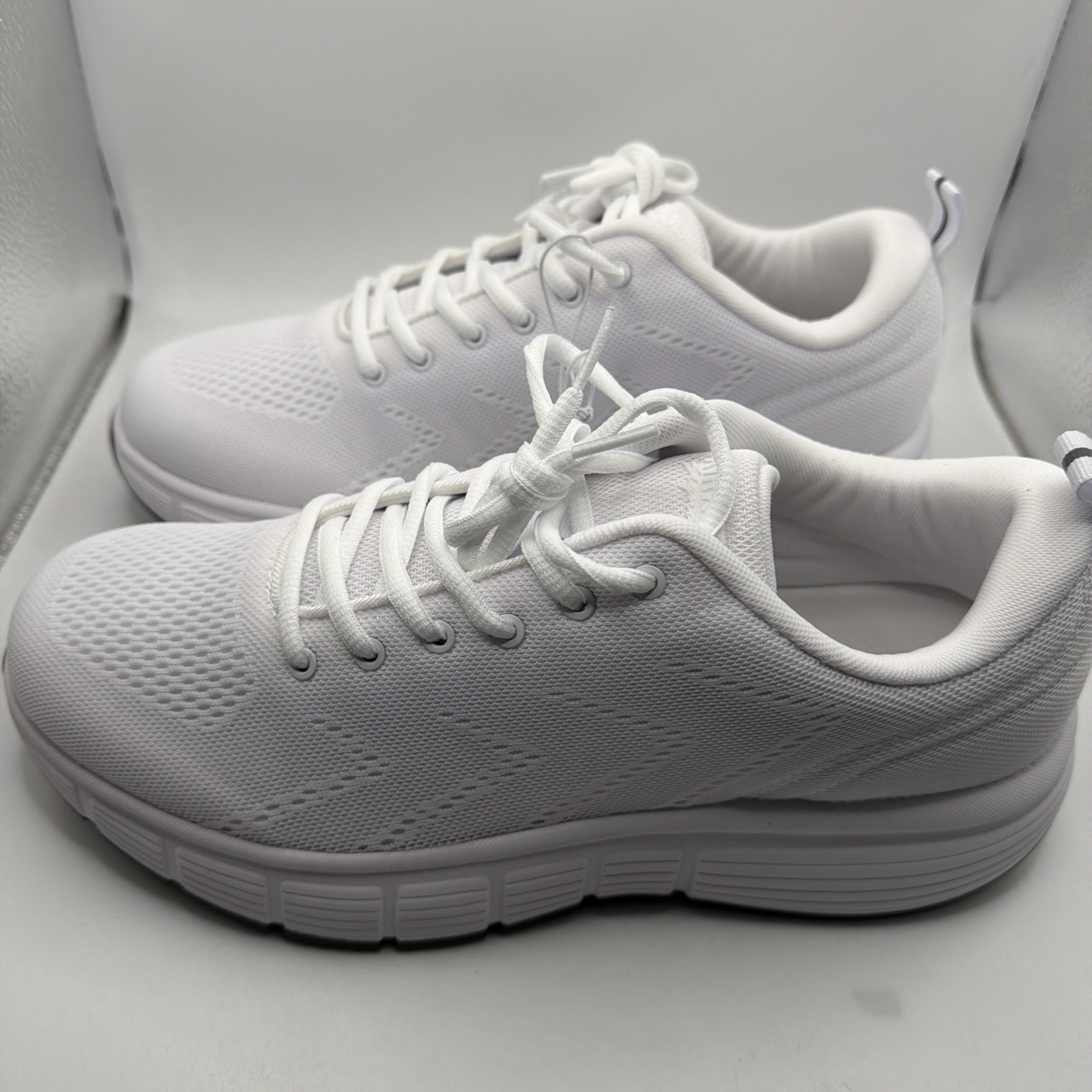 Kirkland Signature Men's Sneaker Comfort Walker Shoes White - New! Size 9 — image 5 of 8